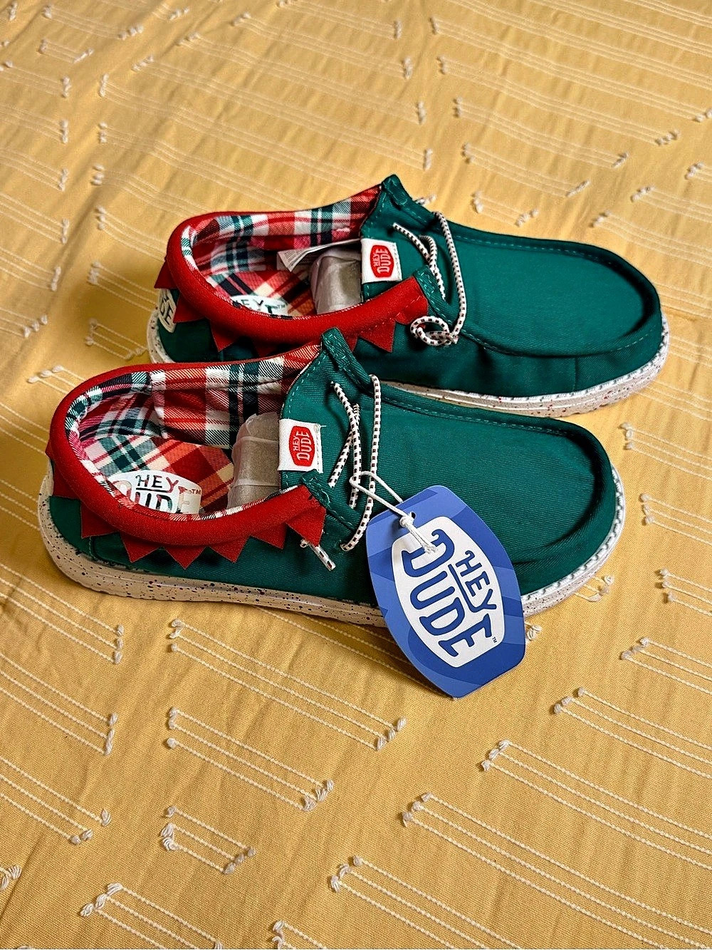 HEYDUDE Wally Y Holiday Elf Plaid Green & Red US 6 NWT
